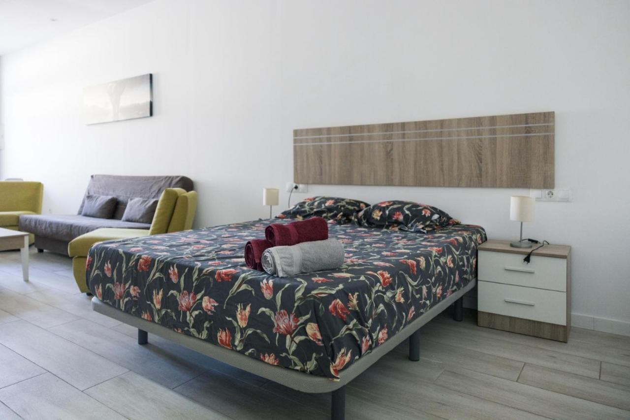 Apartamento MÁLAGA VELARDE CENTER one Exterior foto